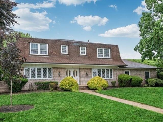 House for sale in Fairfield, New Jersey