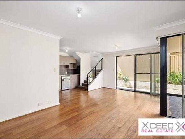 Townhouse for rent in Stirling, Western Australia