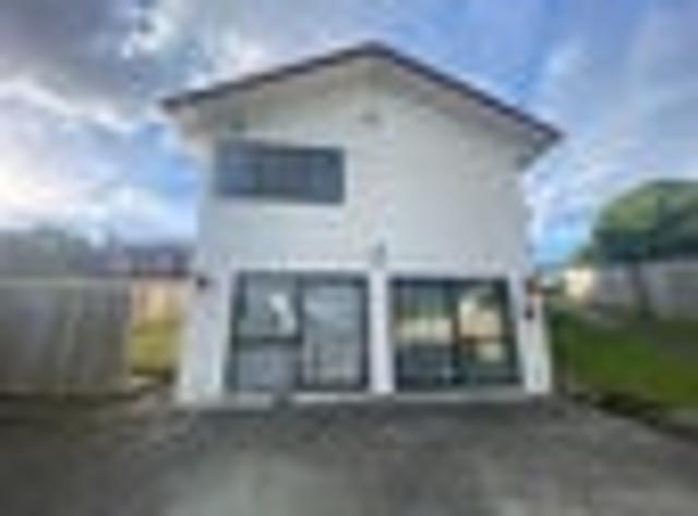 House for rent in Kelston