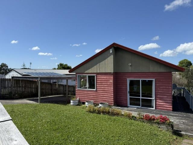 House for rent in Kelston, Oroua County
