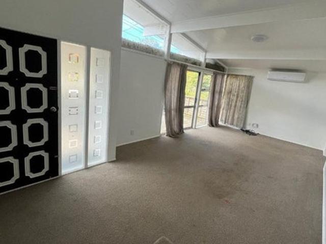 Apartment for rent in Kelston, Oroua County