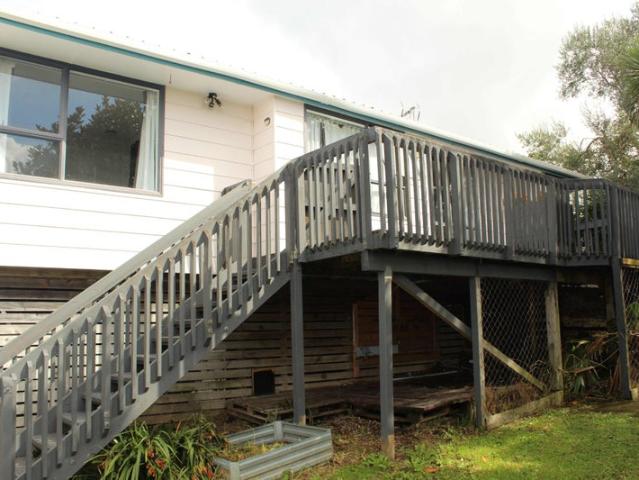 House for rent in Oratia
