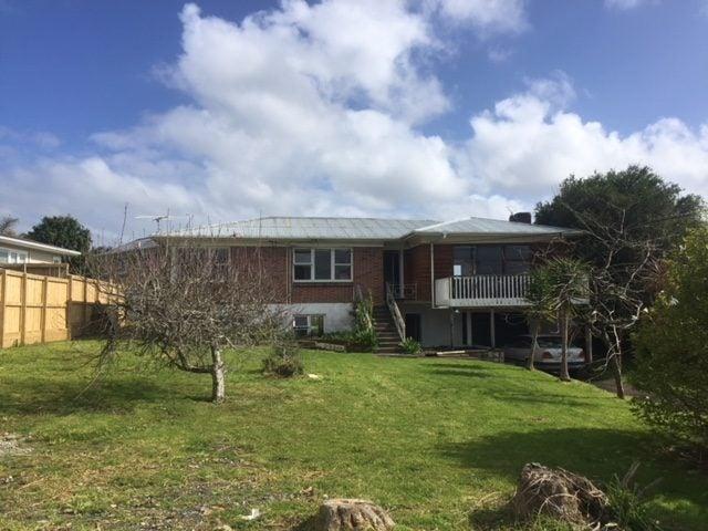 House for rent in Oratia