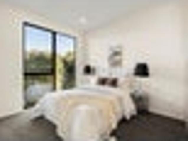 House for sale in Point England, Maungakiekie-Tāmaki