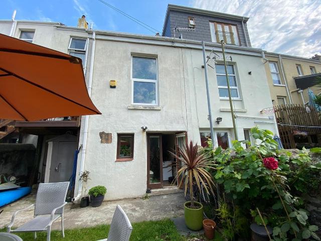 Apartment for rent in Mount Wise