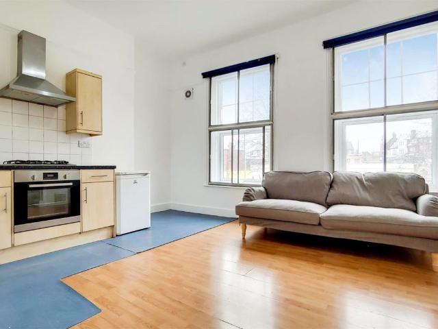 Apartment for rent in Streatham, Greater London