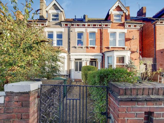 Apartment for rent in Streatham, Greater London
