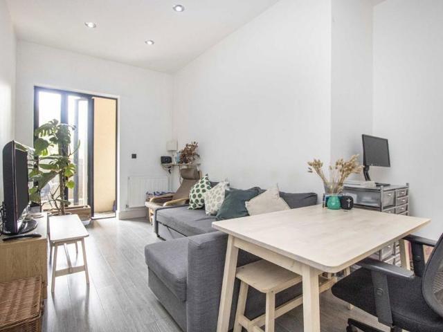 Apartment for rent in London Borough of Lambeth, Greater London