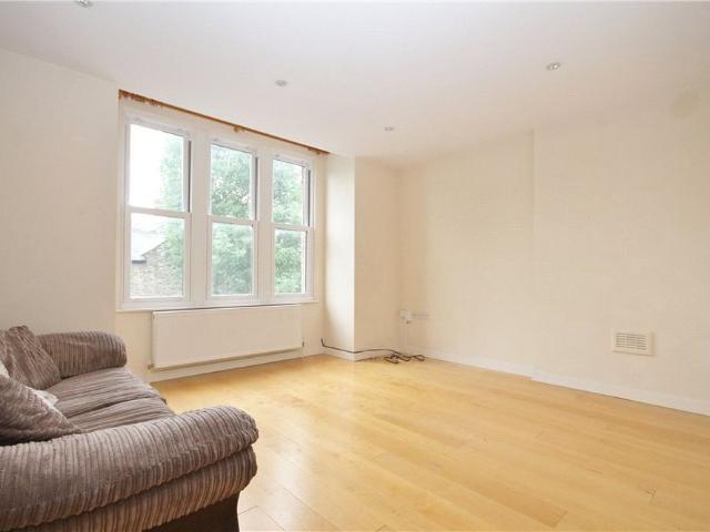 Apartment for rent in Streatham, Greater London