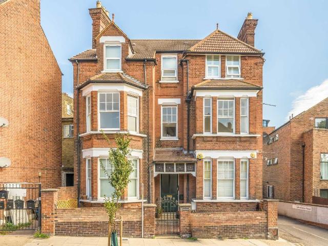 Apartment for rent in Manor Park, Greater London