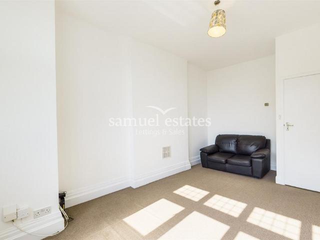 Apartment for rent in Streatham, Greater London