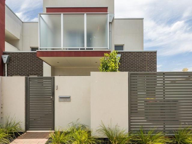 Apartment for rent in Glenelg North, Adelaide