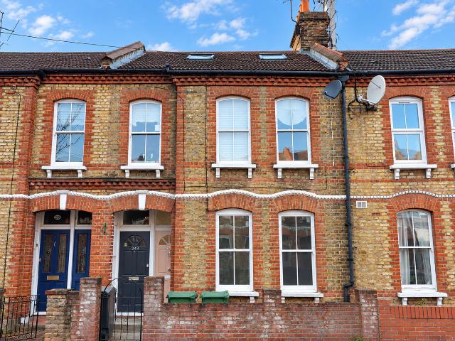 House for rent in Blenheim Gardens Estate, Greater London