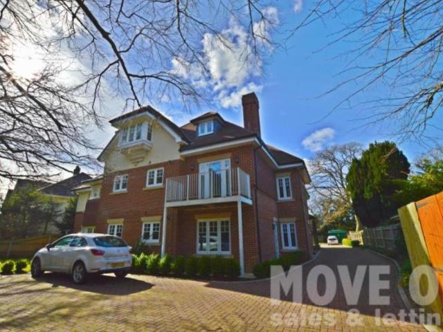 Apartment for rent in Talbot Woods, Bournemouth