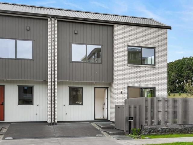 House for rent in Wairau Valley