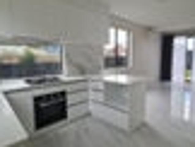 Townhouse for rent in Wairau Valley