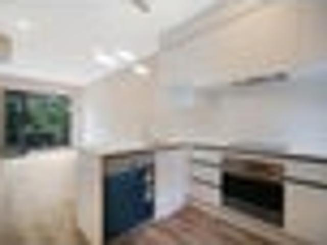 Townhouse for rent in Wairau Valley