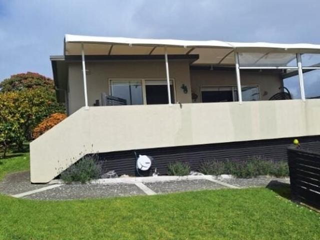 House for rent in Glenfield, Kaipātiki