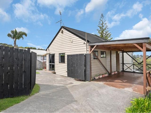House for rent in Bayview, Kaipātiki