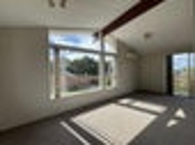 House for rent in Tōtara Vale, Kaipātiki