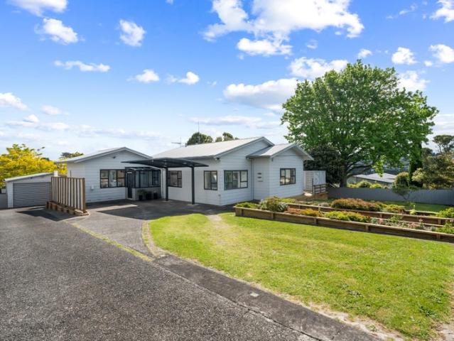 House for rent in Wairau Valley