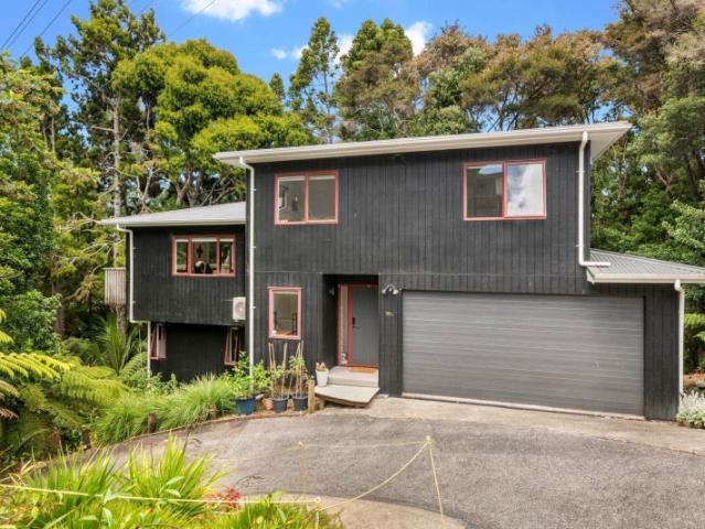 House for rent in Birkdale, Kaipātiki