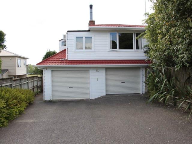 House for rent in Wairau Valley