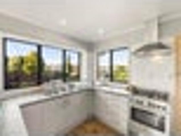 Apartment for sale in Wairau Valley