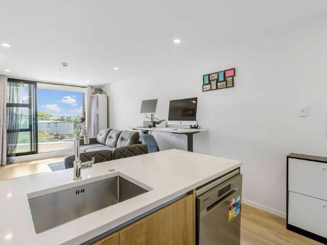 Apartment for rent in Wairau Valley