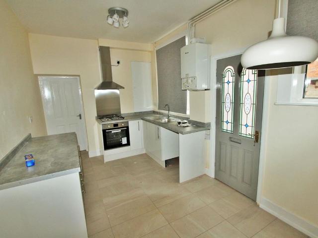 Apartment for rent in West End, Old Wharf