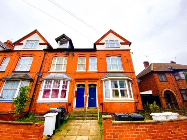 Studio for rent in West End, Old Wharf