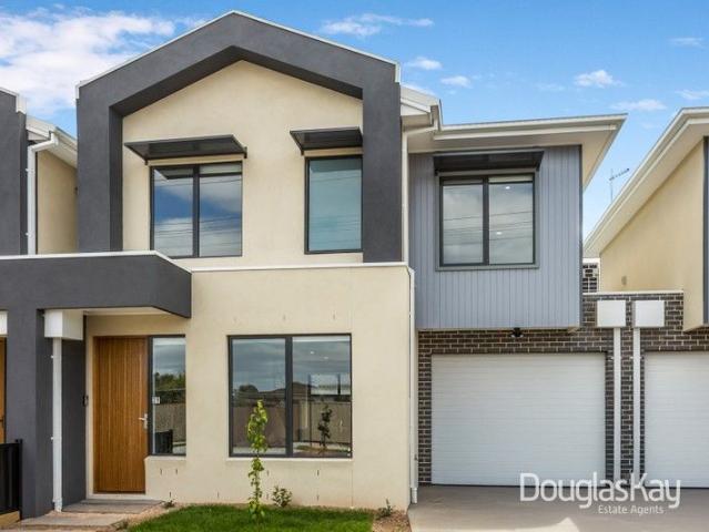Townhouse for sale in Camerons Creek, Victoria