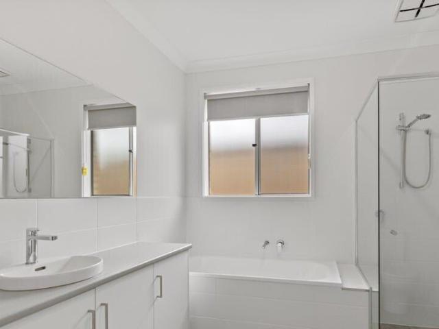 Room for rent in Horseshoe Creek, South Australia