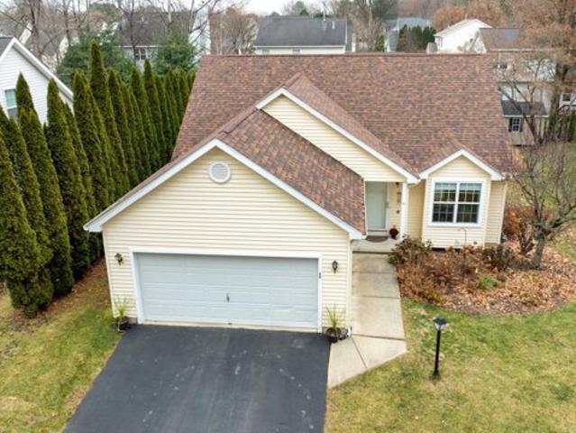 House for sale in Saratoga, New York