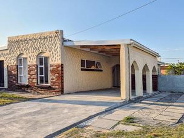 House for sale in Bellville, Western Cape