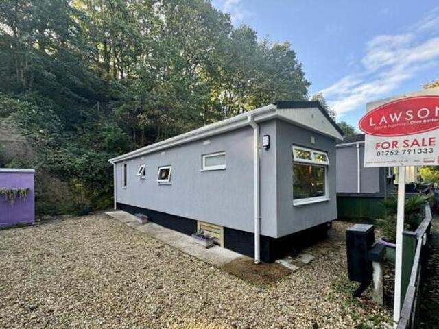 House for sale in Follaton, Strode