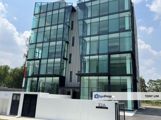 Warehouse for rent in Petaling, Damansara Damai