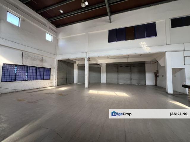 Warehouse for sale in Seksyen U1, Shah Alam