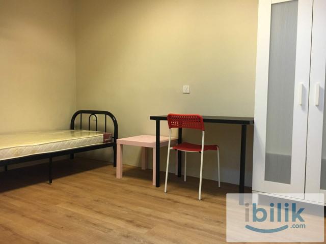 Room for rent in Petaling, Alam Impian