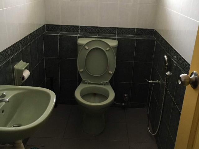 Room for rent in Petaling, Alam Impian