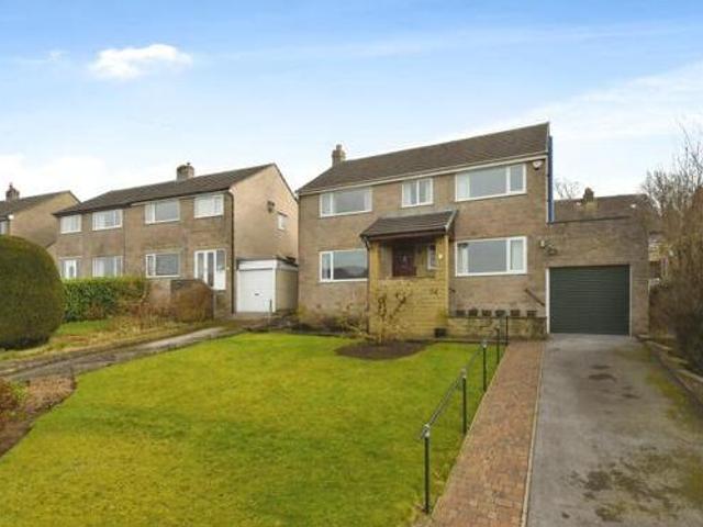 House for sale in Charlesworth, East Midlands