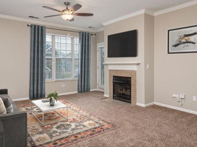 Apartment for rent in Naperville, Illinois