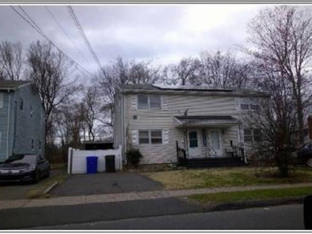 House for sale in East Hartford