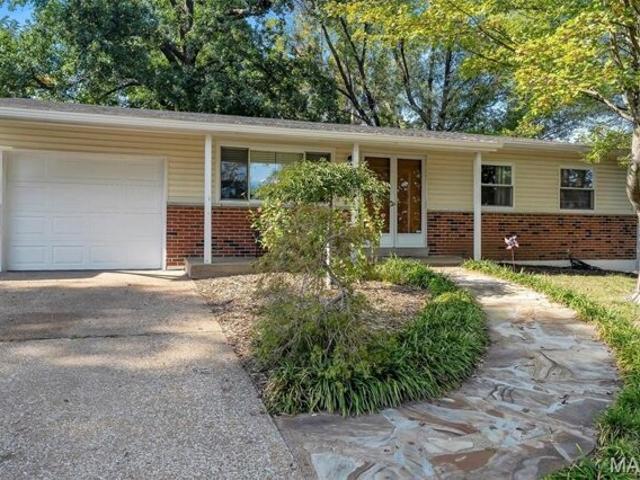 House for sale in Maryland Heights, Missouri