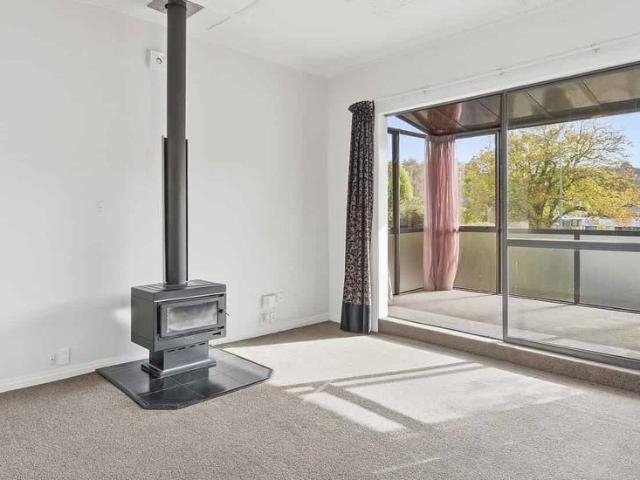 House for rent in Otakou