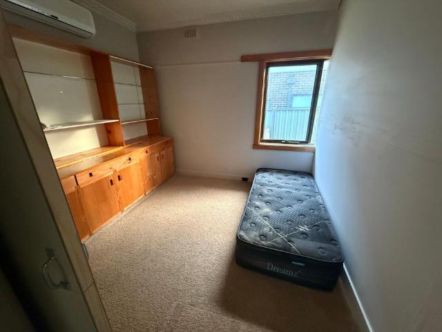 Room for rent in Camerons Creek, Victoria