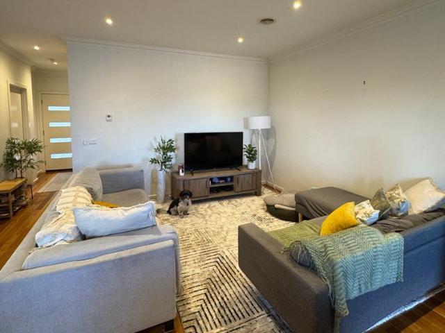 Room for rent in Camerons Creek, Victoria