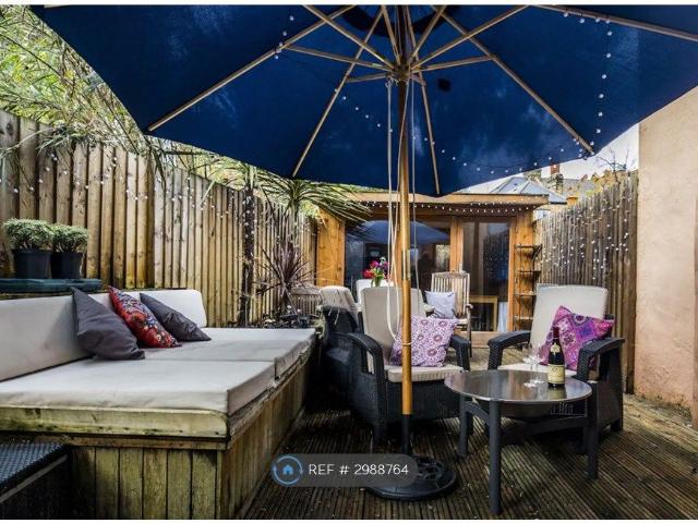 Room for rent in Shepherd's Bush, Greater London