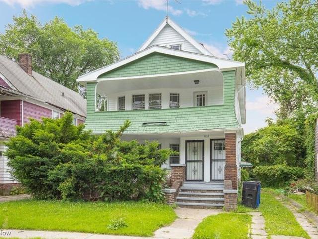 House for sale in Cleveland