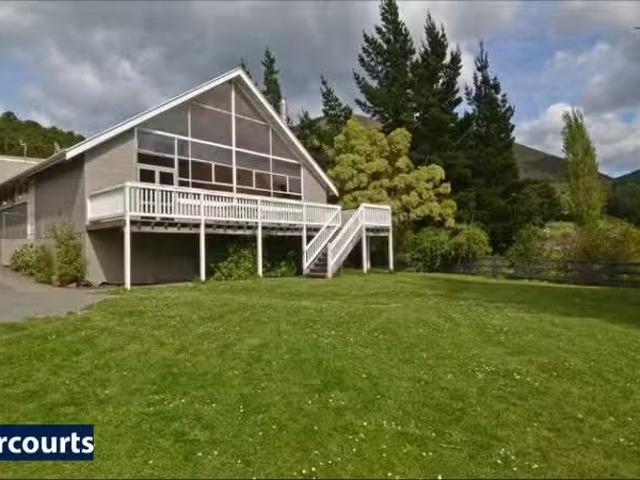 House for sale in Canterbury